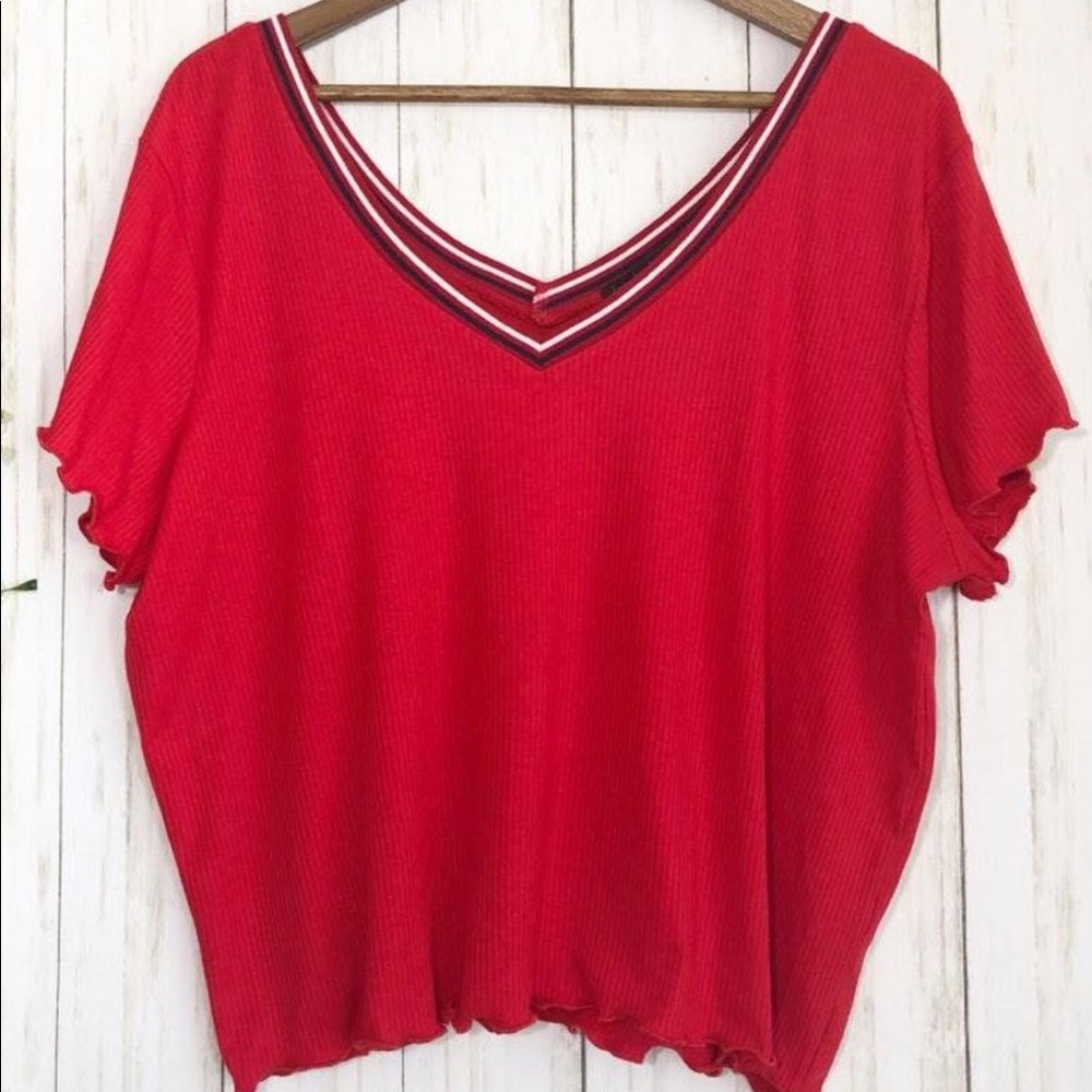 Derek Heart Red Ribbed V-neck Top